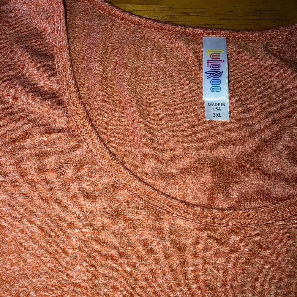 NWOT LuLaRoe Classic T